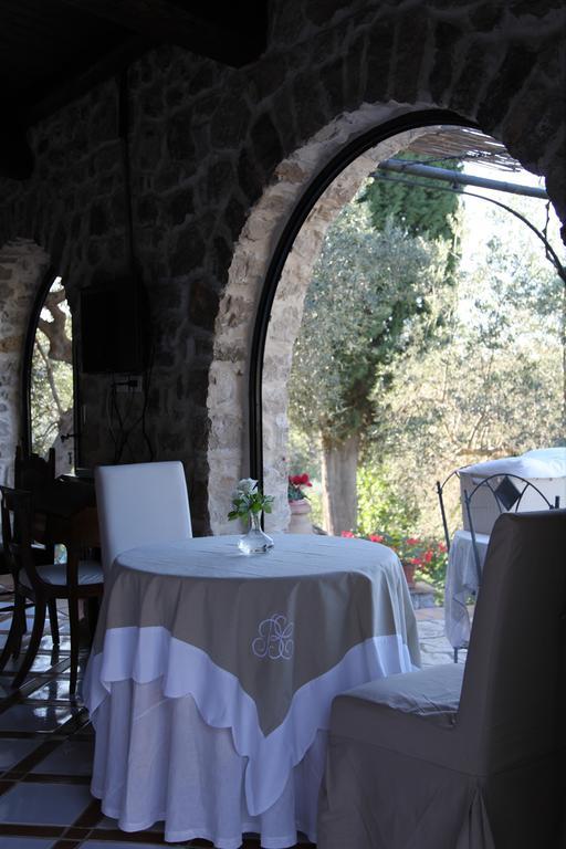B&B H.M. Sonnino Bagian luar foto